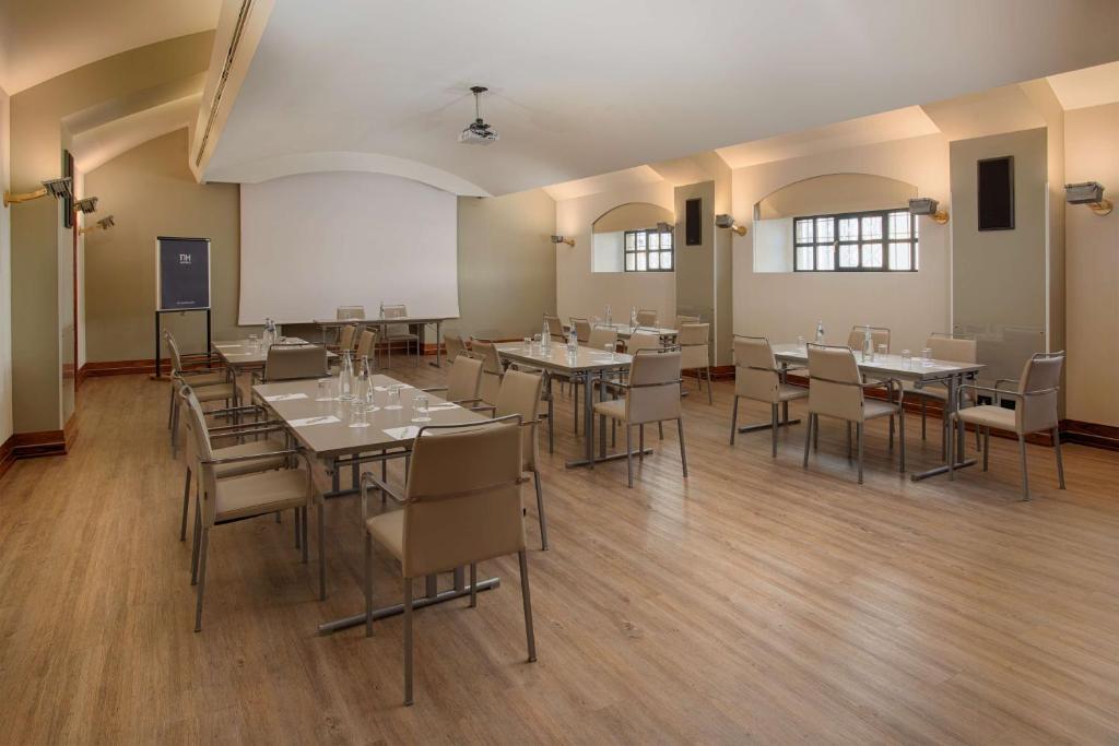 Restaurace v ubytování NH Bergamo