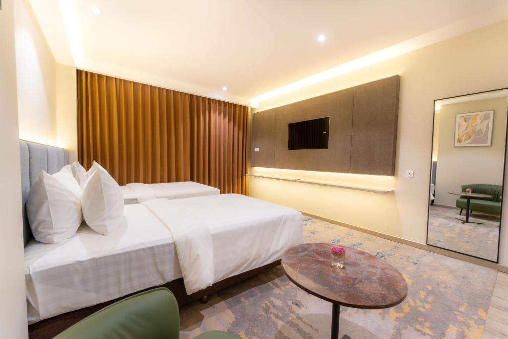 The Skye Phnom Penh Hotel & Apartments - Deluxe Tweepersoonskamer Met 2 Aparte Bedden