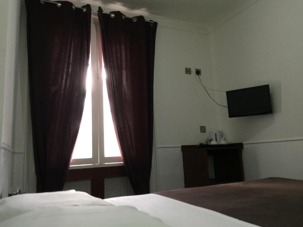 Gallery image of London Continental Hotel in London