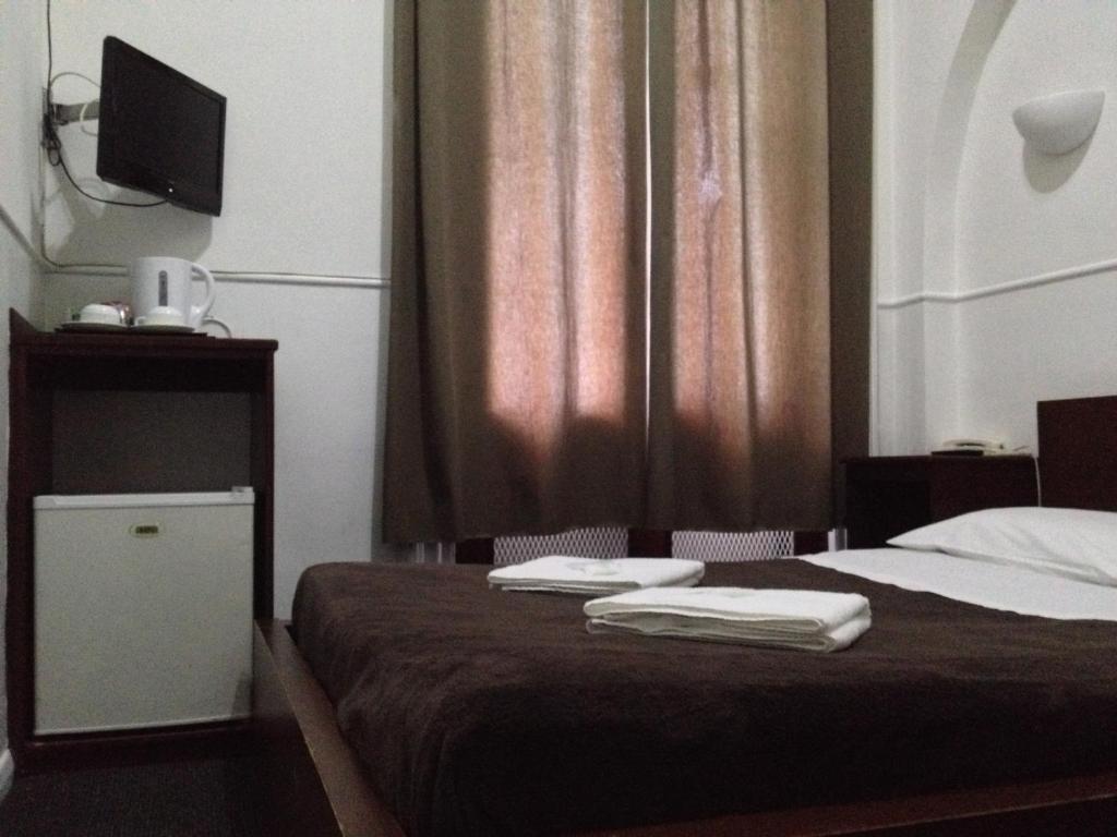 Gallery image of London Continental Hotel in London