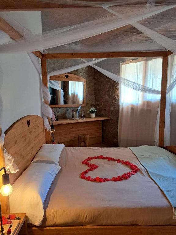 Postel nebo postele na pokoji v ubytování Cases Altes de Posada