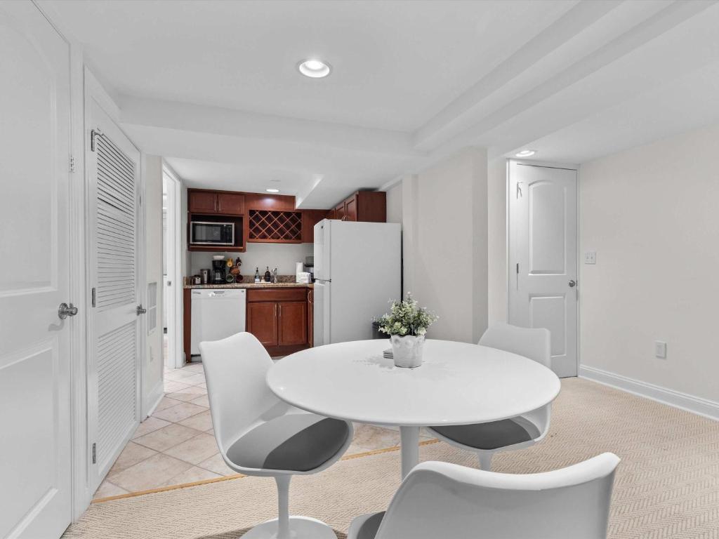Galeriebild der Unterkunft Modern and Convenient 1BR apartment Union Station Union Market in Washington