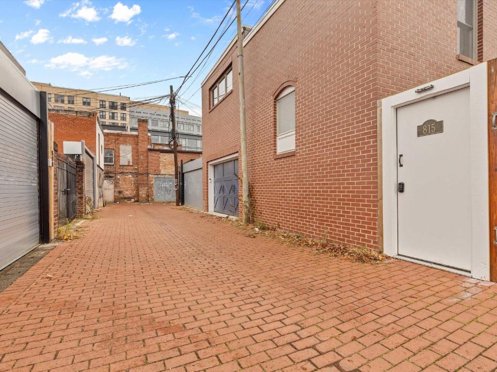 Galeriebild der Unterkunft Modern and Convenient 1BR apartment Union Station Union Market in Washington
