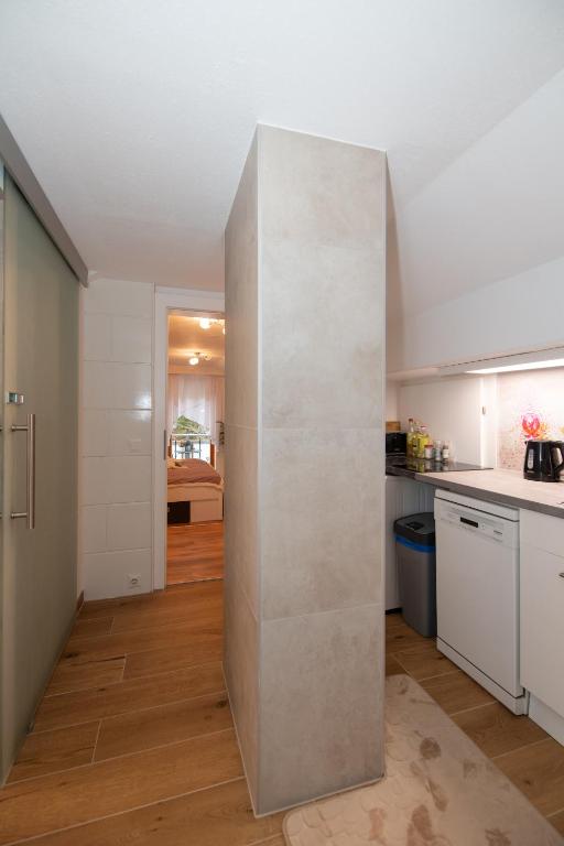 Kuchyň nebo kuchyňský kout v ubytování Ferienwohnung Waldblick, Faaker See