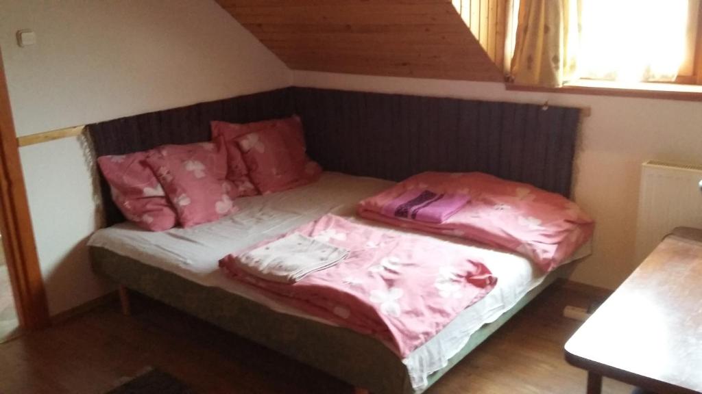Posteľ alebo postele v izbe v ubytovaní Kerámiapark Guesthaus