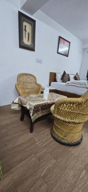 Posezení v ubytování SHIVANI HOME STAY