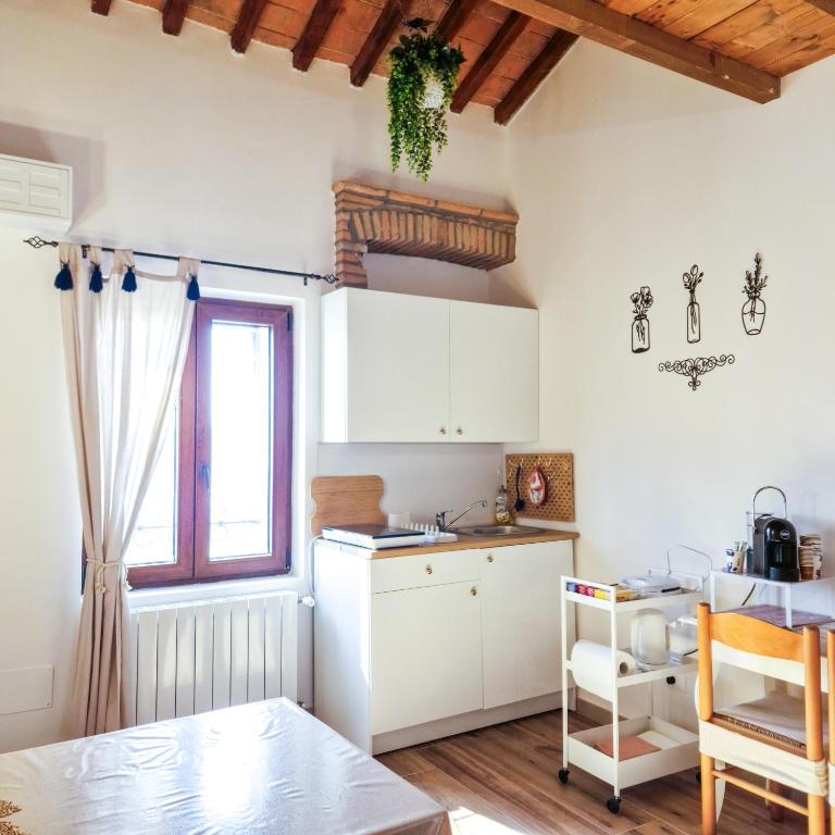 La Garitta - Tuscany Suites & Apartments 10 min Pisa-Livorno-Sea - Free Park AC - Suite Familiar