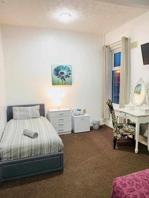 Aindale Hotel Blackpool - Resim 5