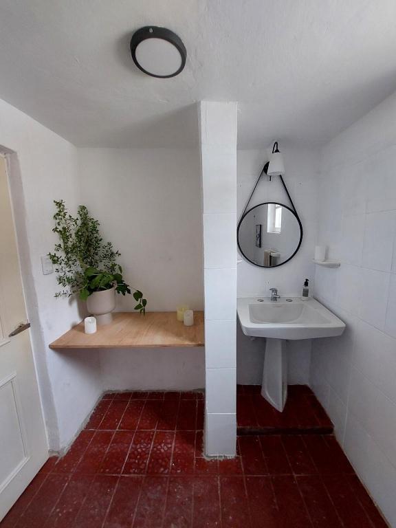 Casa con jardín y parrillero en El Tesoro La Barra