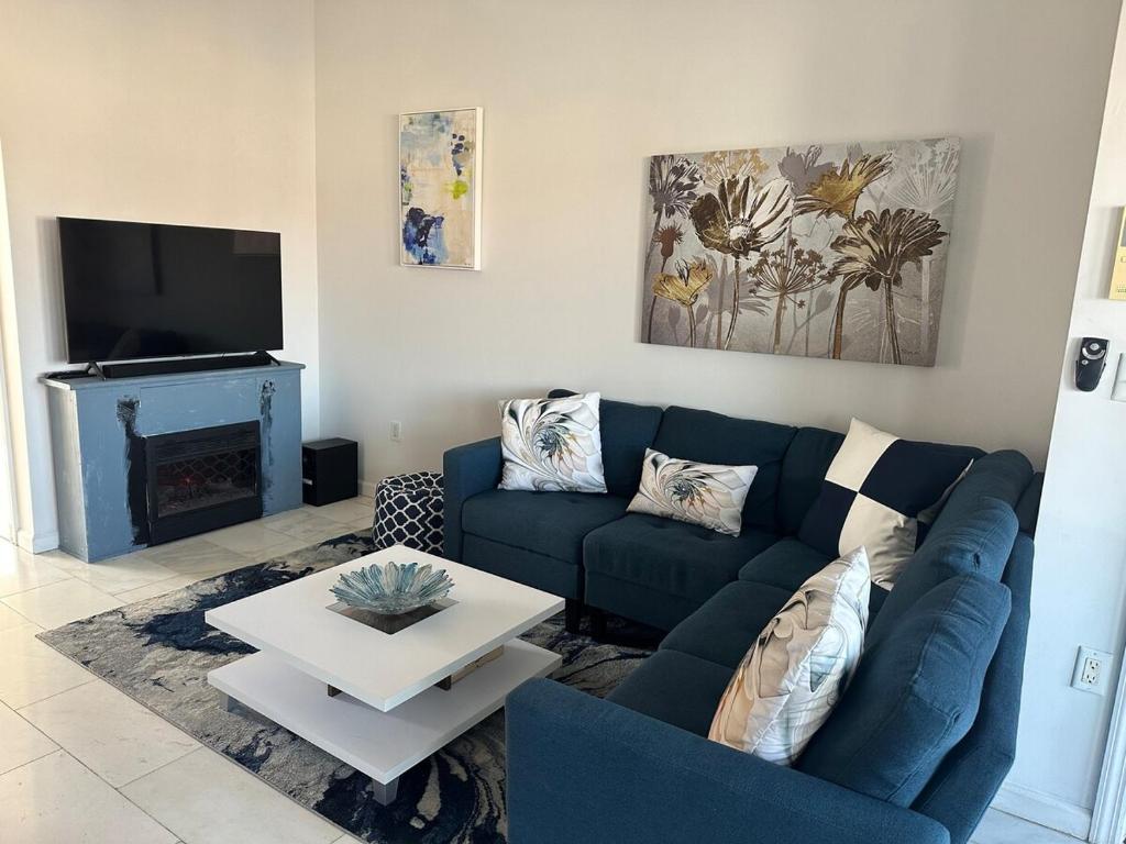 Photo inspiration: High End Penthouse Condos In Woodside Reference: Skyline Penthouse Woodside Updated Prices 2026