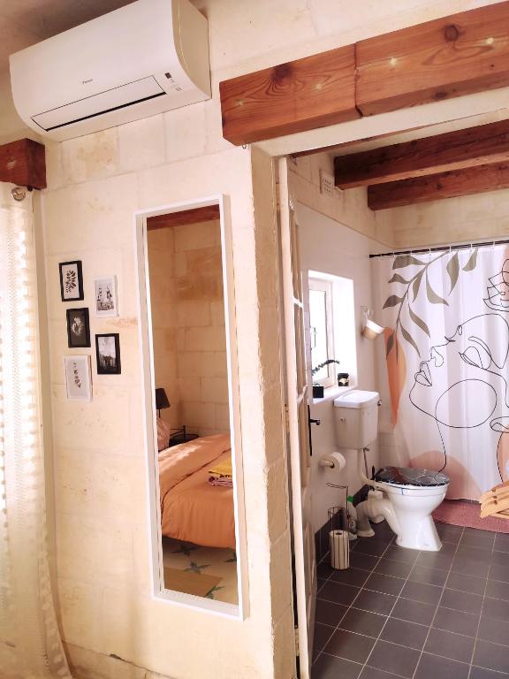 Koupelna v ubytování OnTheRocks - Holiday Home in Victoria, Gozo
