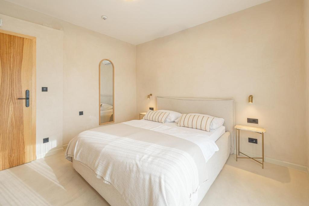 lo͝or luxury retreat - 9