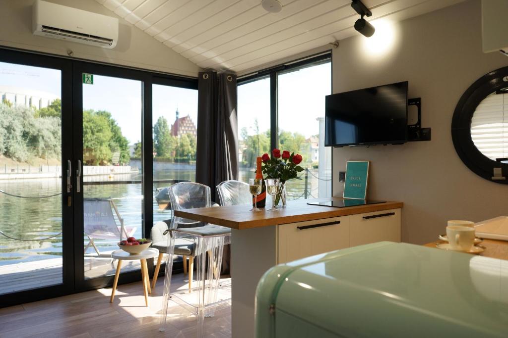 Domy Na Wodzie La Mare Houseboats Bydgoszcz - Daire - İki Katlı