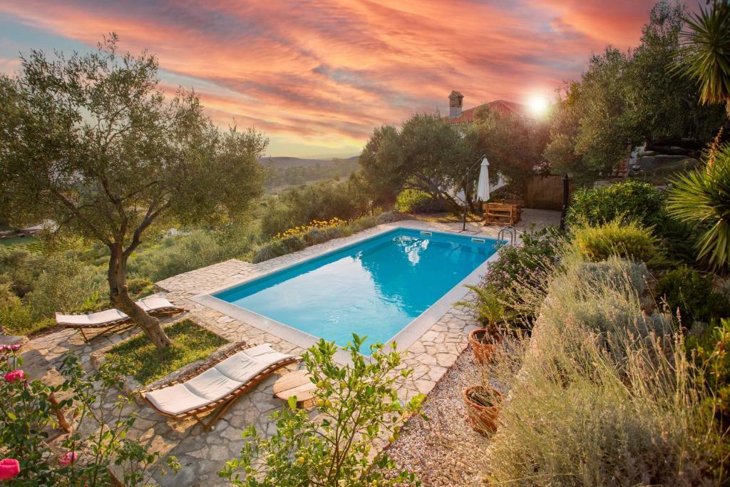 Villa Mora - Housity