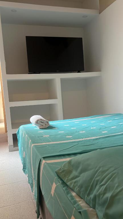 TV a/nebo společenská místnost v ubytování Jerusalén Hotel Boutique