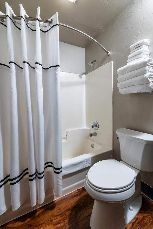 Hotel J Green Bay photo