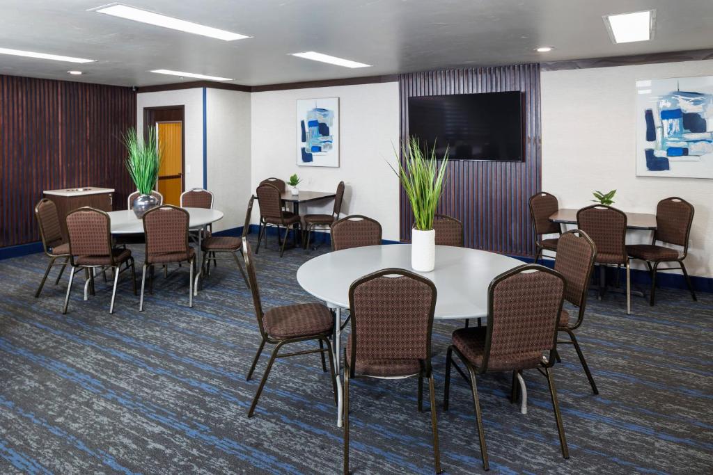 Hotel J Green Bay photo
