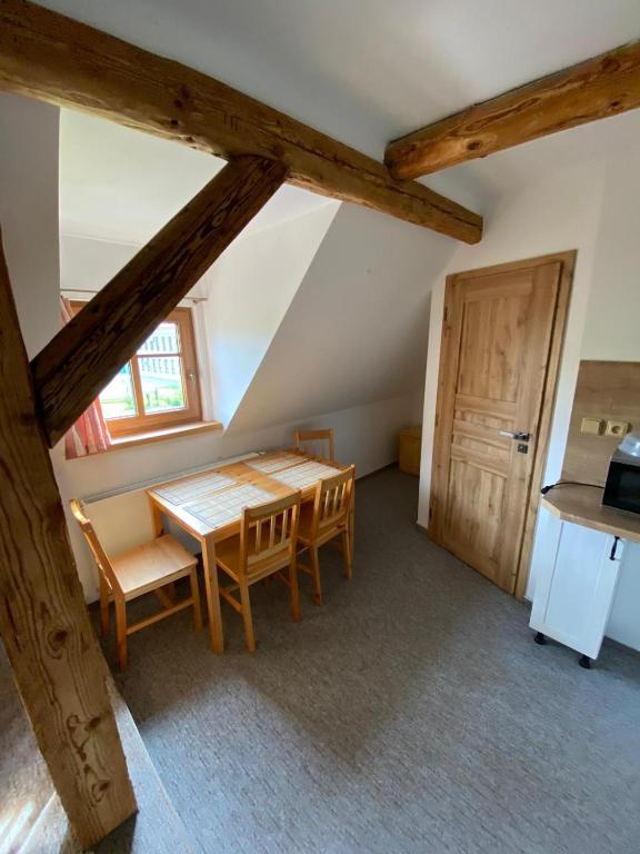 Apartmán na statku Červený Kostelec - 1