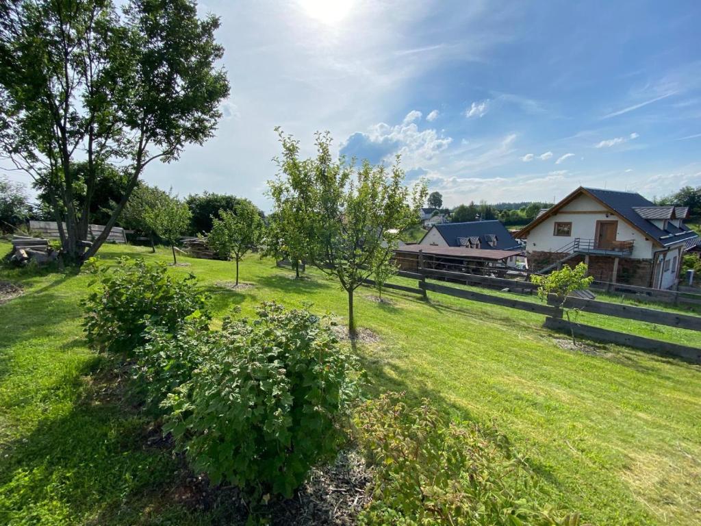 Apartmán na statku Červený Kostelec - 11