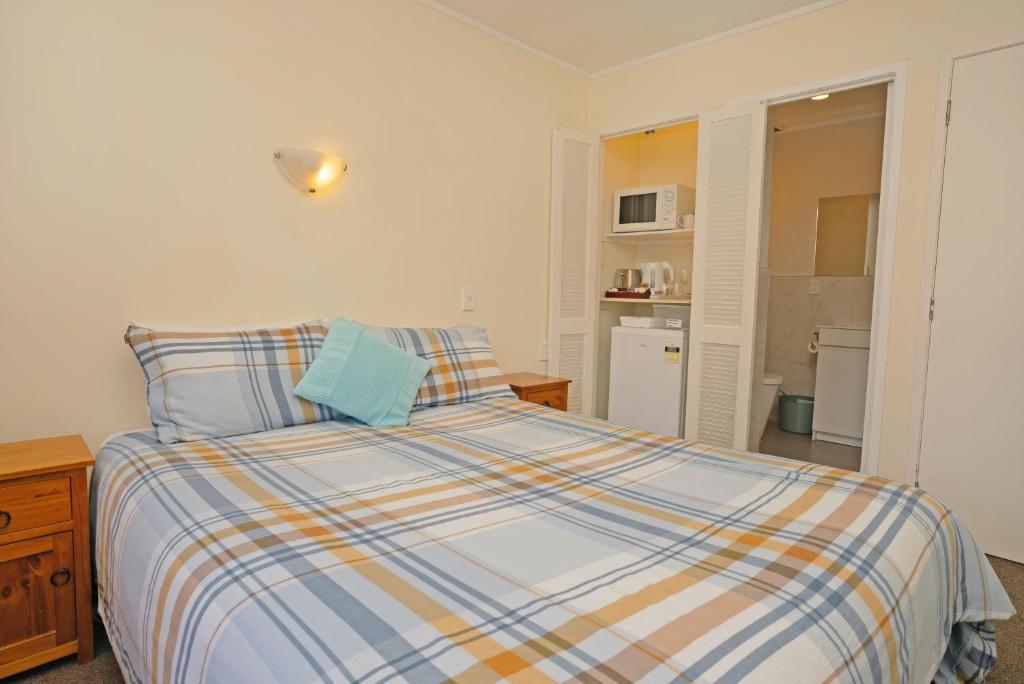 Dukes Midway Lodge - Resim 19