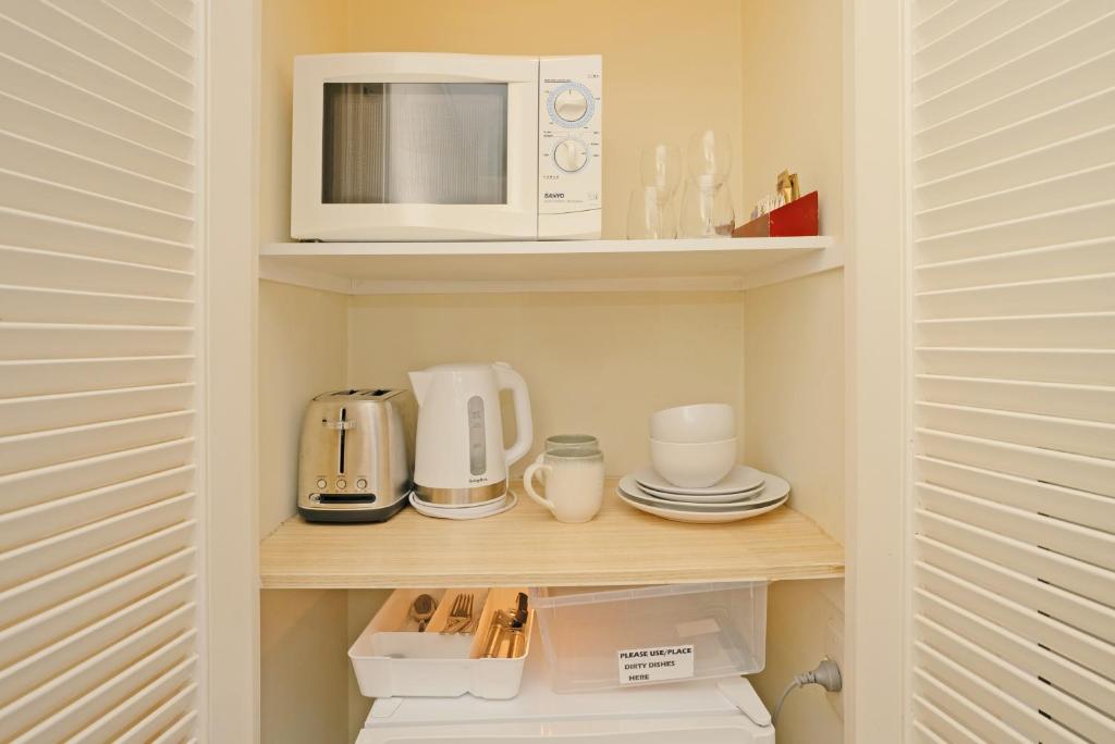 Dukes Midway Lodge - Resim 22