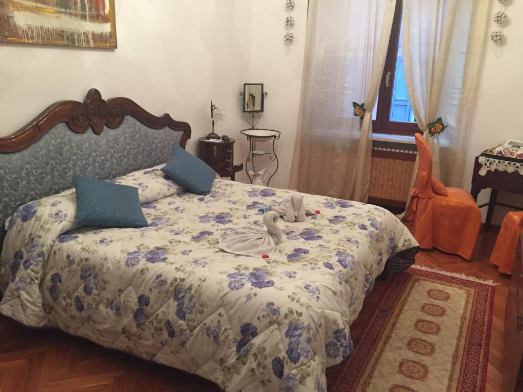 A bed or beds in a room at Art&Coffee