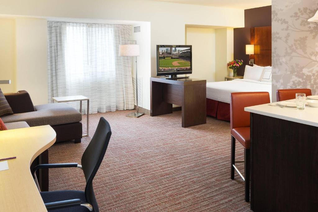 Residence Inn Minneapolis Downtown/City Center photo