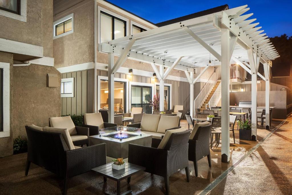 Gallery image of this property