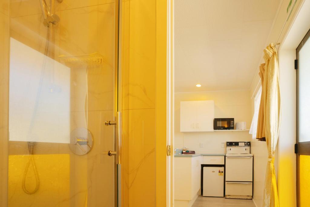 Dukes Midway Lodge - Resim 30