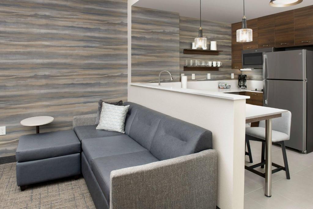 Residence Inn Doral Mall Area photo