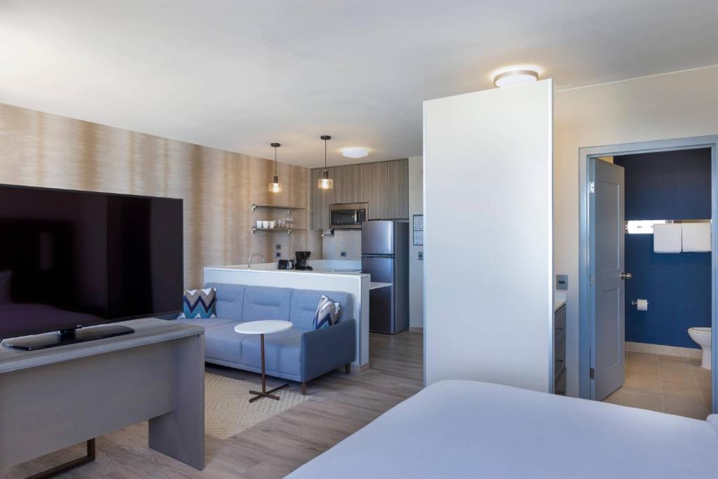 Postel nebo postele na pokoji v ubytování Residence Inn by Marriott Merida