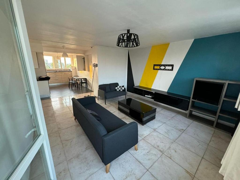 Photo de la galerie de l'établissement Appartement 90m 3chambres Arènes, à Toulouse