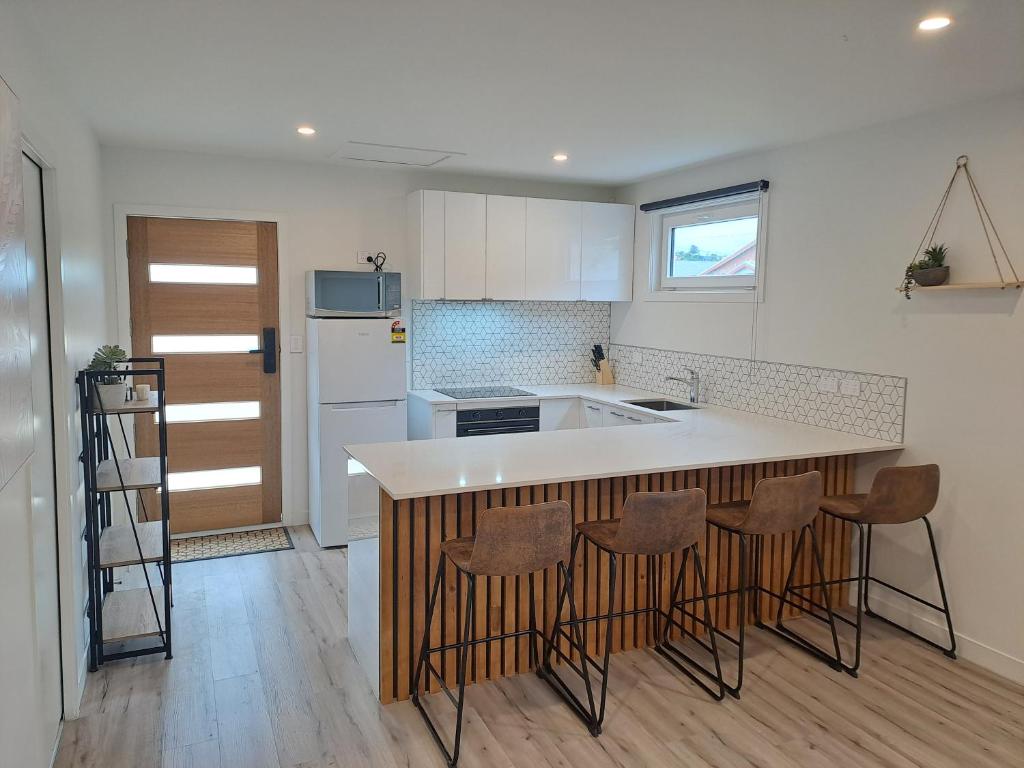 Tainui Charm - Fully Renovated, 2 Bedrooms - Resim 1