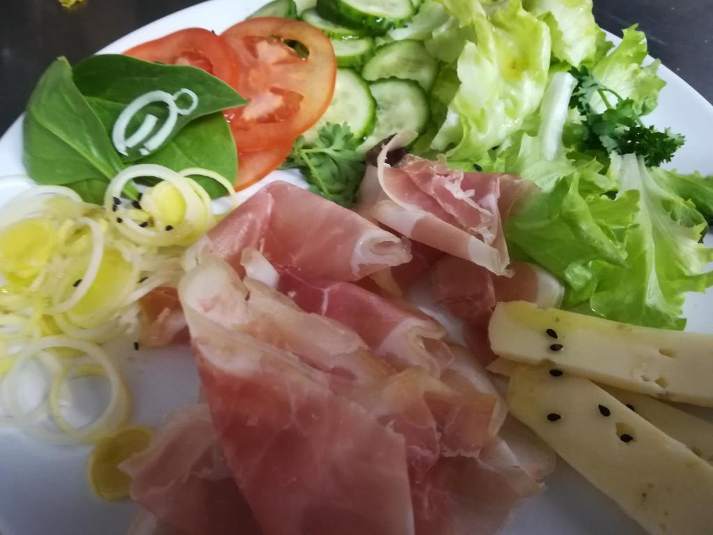 Jedlo v apartmáne alebo blízkom okolí