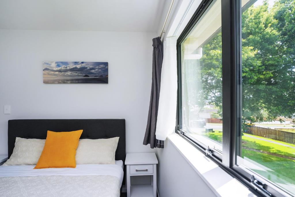 Postel nebo postele na pokoji v ubytování Yates Park Motel