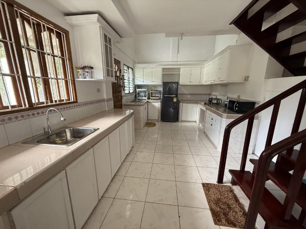 Kuchyň nebo kuchyňský kout v ubytování Casa Aureola