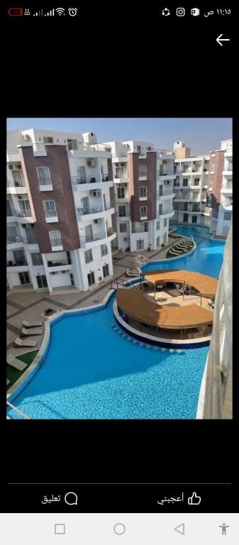 Bazén v ubytování One bedroom apartment in Aqua palm resort before Al Gouna nebo v jeho okolí