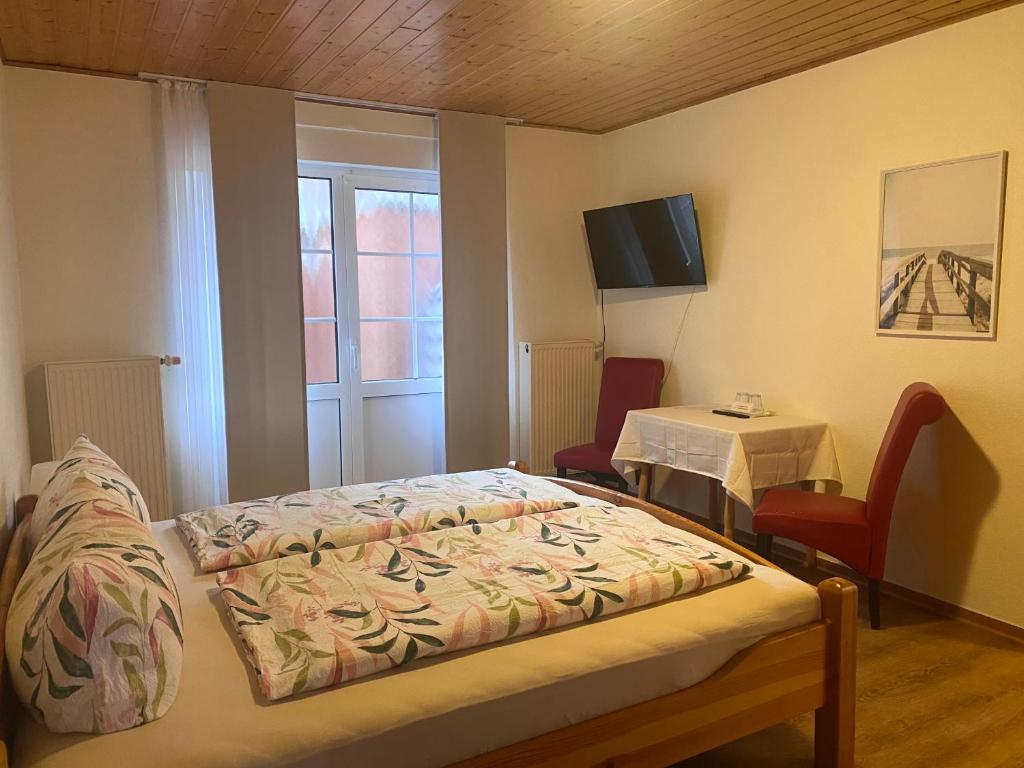Pension Taro - Doppelzimmer Mit Terrasse