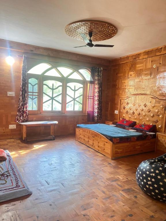 Parma House, Kasol (updated prices 2025)