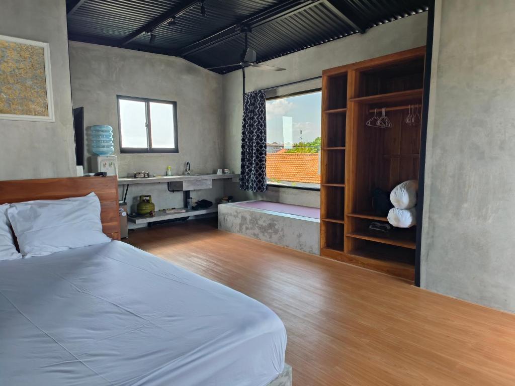 Industrial nia room, Kerobokan (updated prices 2025)