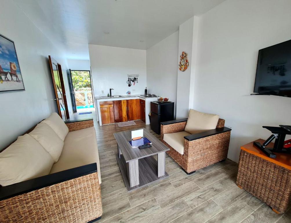 Posezení v ubytování Tablas Seaview Homestay