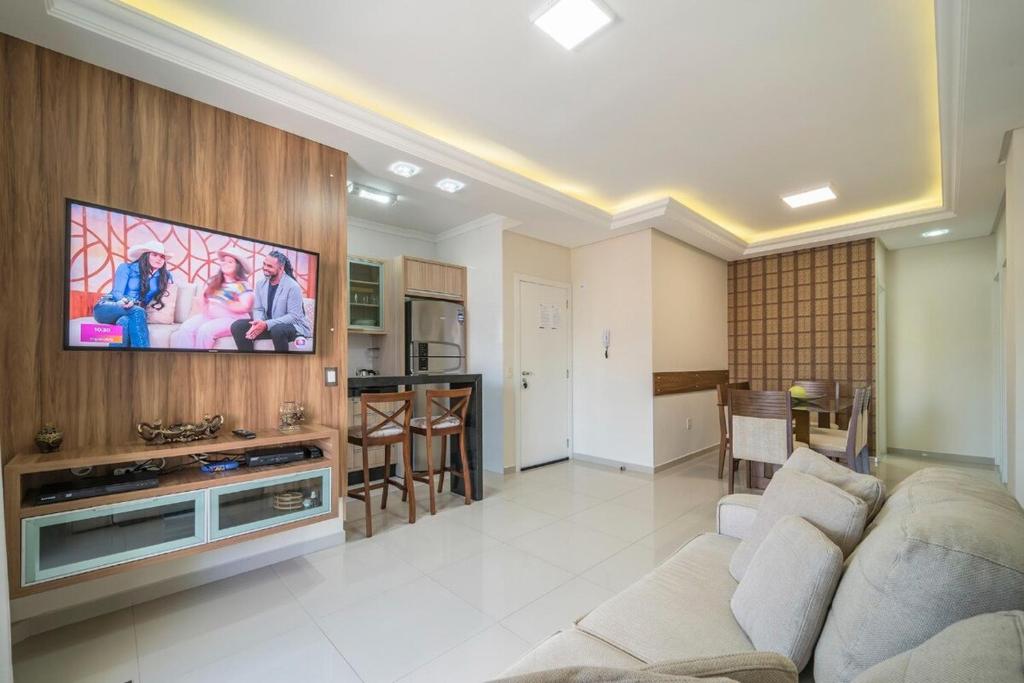 Μια τηλεόραση ή/και κέντρο ψυχαγωγίας στο Apartamento Palazzo Em bominhas