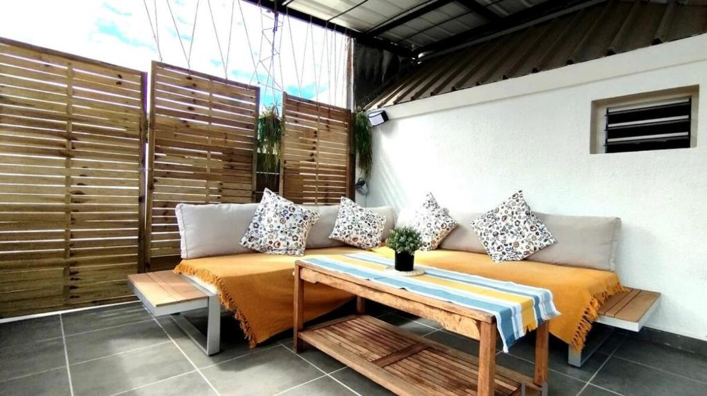 Posezení v ubytování la Terrasse des Ormeaux