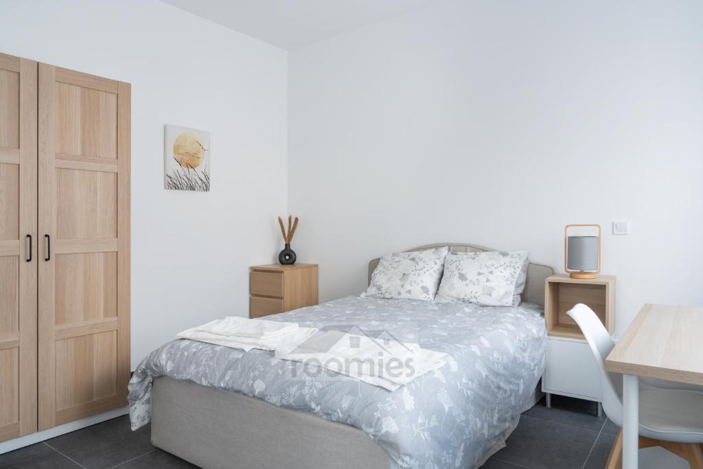 Giường trong phòng chung tại Roomies Luxembourg Centre Gare