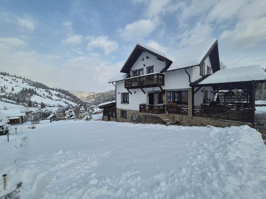 Casa Izvorul Rarăului - Housity