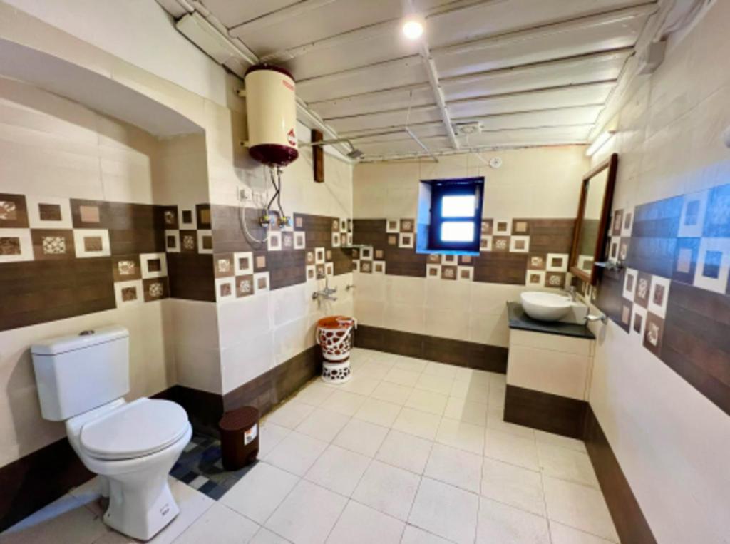 Koupelna v ubytování Nishantam Boho Mussoorie