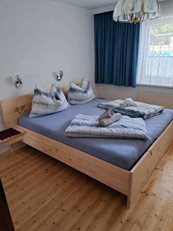 Posteľ alebo postele v izbe v ubytovaní ISIS---Ferienwohnung