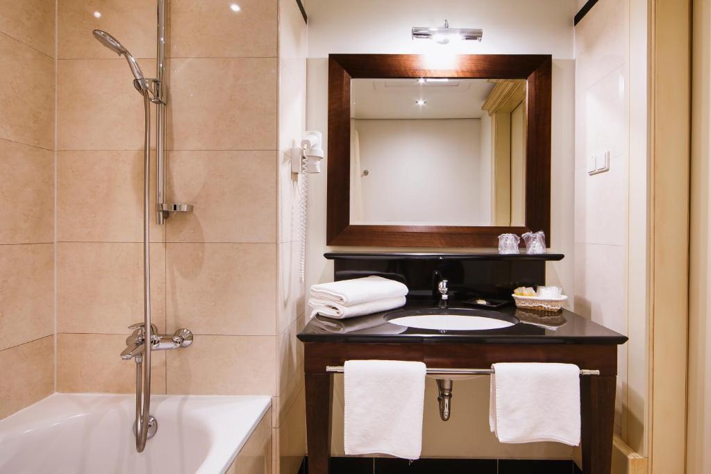 Król Kazimierz Hotel & SPA - 7