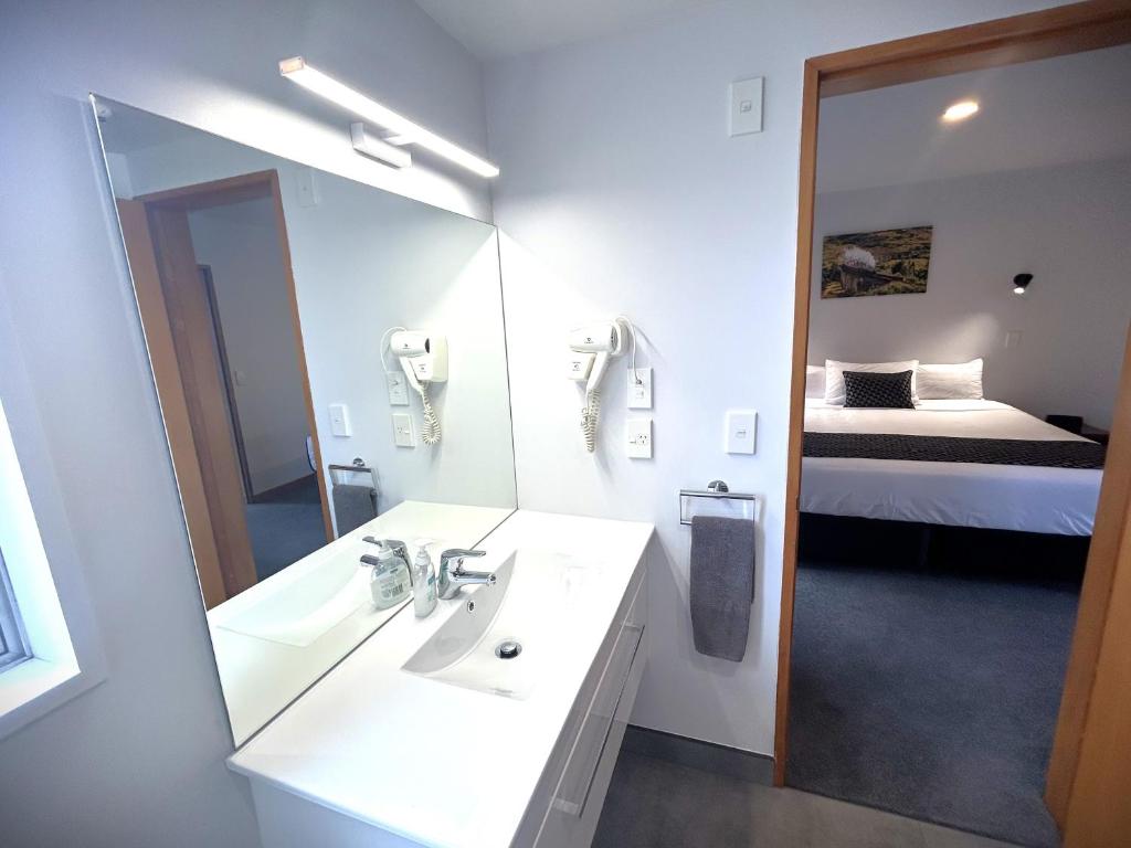 Shelby Motor Lodge - Resim 12