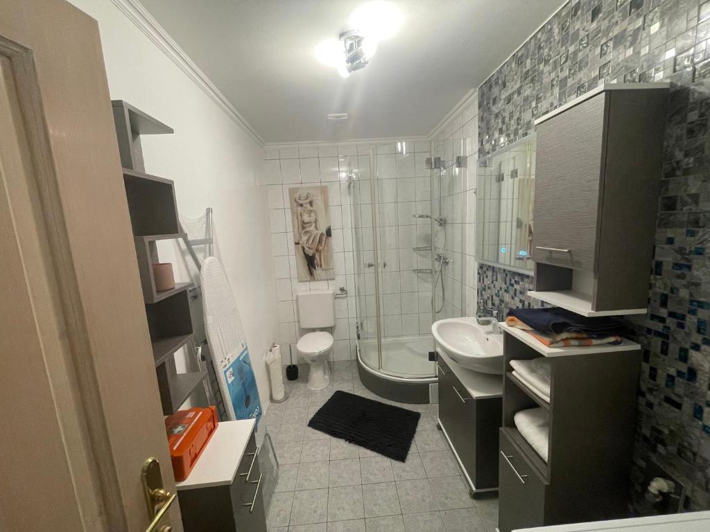 Koupelna v ubytování Apartment Weinstraße